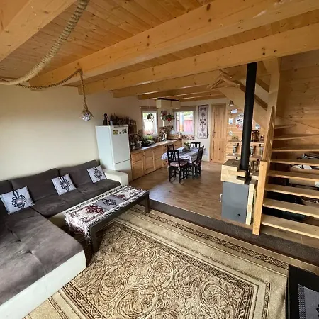 Maly & Panorama 木屋 利波瓦
